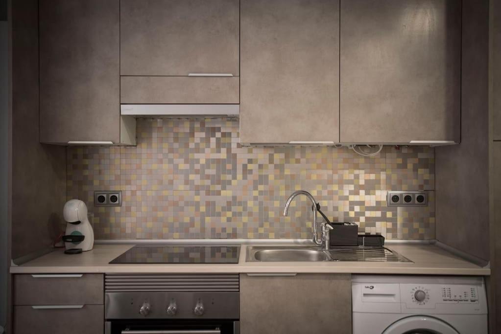 Apartamento En Centro Historico Con Patio Romano San Lorenzo de El Escorial Buitenkant foto