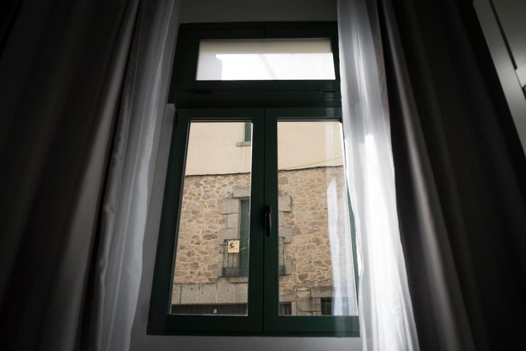Apartamento En Centro Historico Con Patio Romano San Lorenzo de El Escorial Buitenkant foto